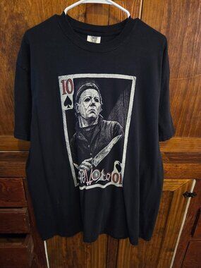 XL Black Heavy T-shirt with print